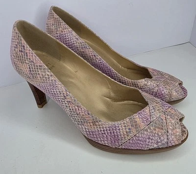 Stuart Weitzman Pink Iridescent Snake Style Womens Sz 8.5 Snake Peep Toe Pumps - Image 1 of 4
