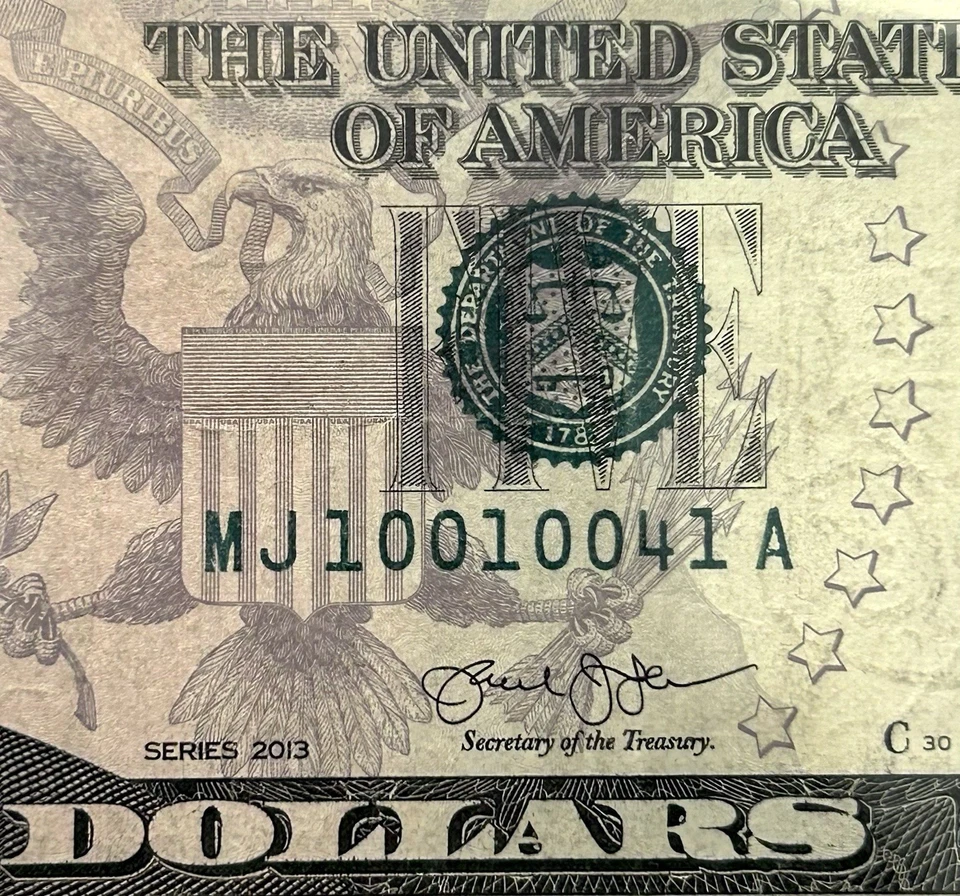 10010041 - Fancy Low Serial - 2013 $5 Bill Federal Reserve Note - Image 1 of 3