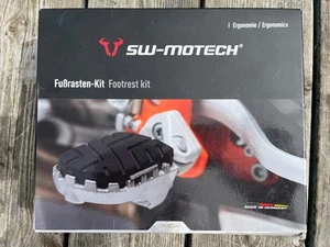 SW Motech Ion Footrest Kit Triumph Tiger 800/1200 - Picture 1 of 3