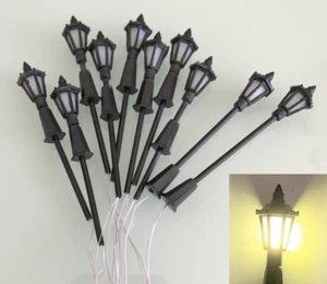 10x H0 TT LED Strassenlaterne Beleuchtung Lampe Park Licht Modelleisenbahn HO 00 - Bild 1 von 3