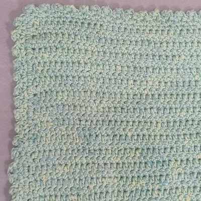 Manta de cuna afgana vintage hecha a mano de ganchillo verde suave 26x26 Foto 1 de 4