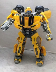 Transformers Ultimate Bumblebee "14" Camaro Electronic Action Figure Hasbro 2007 - Picture 1 of 8