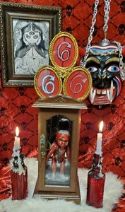 Muñeca Embrujada Dybbuk Caja Buque Demonio 2 Djinn Abierta Con Precaución NO QUITAR - Imagen 1 de 21