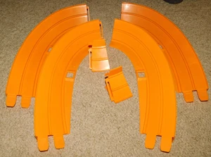 2 Vintage Hot Wheels Redline Era Dual Lane Curve Complete 3 pcs Orange - Picture 1 of 3