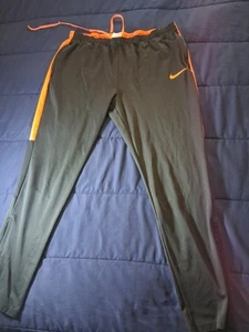 Nike Dri-FIT Academy Soccer Football Pants Black Salmon Swoosh Logo Men’s Large - Bild 1 von 5