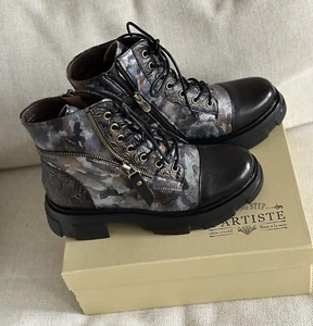 L’Artiste by Spring Step Carnelian Boots.Hand Printed Leather Stylish and charm. - Picture 1 of 12
