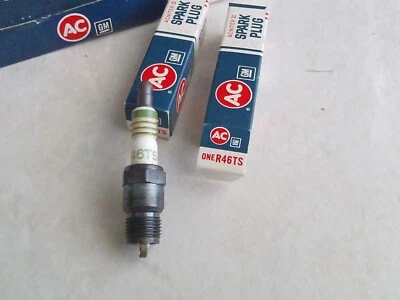 Pontiac GTO GT-37 1971-1974 Firebird transmisión AM R46TX 5613326 bujías nuevo en stock Foto 1 de 4