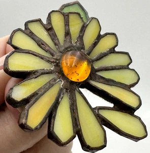 Vtg Handmade Stained Glass Pendant Daisy Yellow Green Gold Cabochon Signed 70s - Picture 1 of 20