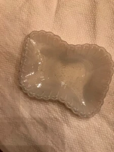 VINTAGE GLASS TRINKET OR COIN TRAY - Picture 1 of 4