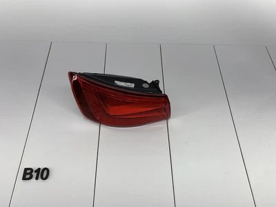 15-16 AUDI A3 QUATTRO 8K TRASEIRA ESQUERDA DO LADO DO MOTORISTA LANTERNA TRASEIRA EXTERNA LÂMPADA DE FREIO FABRICANTE DE EQUIPAMENTO ORIGINAL - Imagem 1 de 4