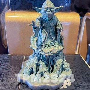 2025 Yoda Figur Star Wars Empire Strikes Back 45th Anniversary Disney Bronze - Bild 1 von 5