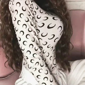 Crescent-shaped Elastic Long-sleeved O-neck Ladies Chic Tights Sunscreen Ice Top - Picture 1 of 57