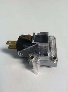 Beckman Coulter FC500 Pressure Switch - Picture 1 of 4
