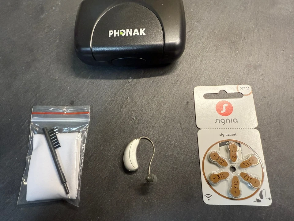 Unitron Moxi Fit 500 North RIC hearing aid wireless/bluetooth - Image 1 of 1