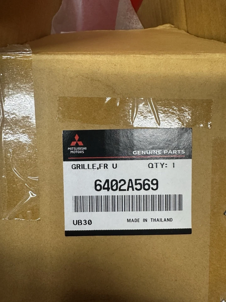 Parachoques delantero para Mitsubishi Mirage 2021-2024 repuesto parrilla inferior nuevo estilo Foto 1 de 3