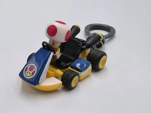 Nintendo Super Mario Kart Backpack Buddies Keychain - Toad - Picture 1 of 3