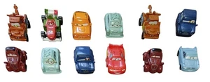 12 coches Disney Pixar mini vehículos de carreras Mattel PVC - Imagen 1 de 5
