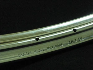 Llantas de bicicleta de acero 26 X 1 1/2 36 agujeros Westwood "modelo inglés" NUEVO DE STOCK NUEVO - Imagen 1 de 4