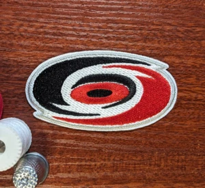 Carolina Hurricanes Patch NHL Eishockey bestickt Bügelbild 1,75x3,25" - Bild 1 von 3