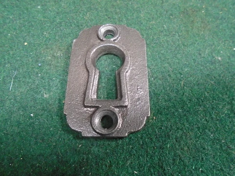 OVERSIZE CAST IRON KEY ESCUTCHEON FOR LARGE RIM LOCK KEY - EXACT REPRO   (33174) Cover