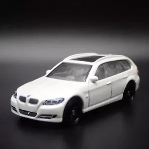 2011-2017 BMW 3 Serie Touring Station Wagon Bianco 1/64 Scala Modellino Auto - Foto 1 di 7
