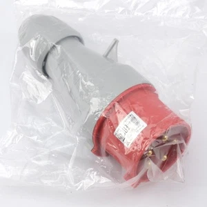 Legrand P17 3P + N + E IP44 32A 415V Straight Industrial Plug Connector - Picture 1 of 3