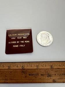 DE COLECCIÓN IUBILAEUM REDENCIONES AÑO SANTO 1983 FICHA BENDECIDA POR EL PAPA ROMA ITAL - Imagen 1 de 5