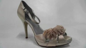 Sandalias de mujer Alfani Vanna tacones de aguja talla 7 m marfil satén 4 1/4 tacones a la venta - Imagen 1 de 5