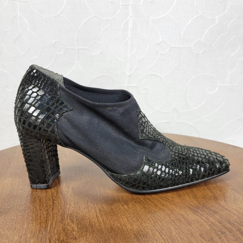 J Renee Women's Shoes 7 Black Leather Reptile Embossed Slip On Block Heel Bootie - Image 1 of 4