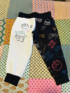 Our Universe Star Wars Doodles XS Youth Black White ColorBlock Joggers Box Lunch - Picture 1 of 6