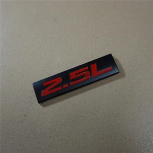1x Negro 2.5L Pegatina Metal Rojo Insignia Emblema Calcomanía Motores Motor Coche Carreras Automáticas - Imagen 1 de 12