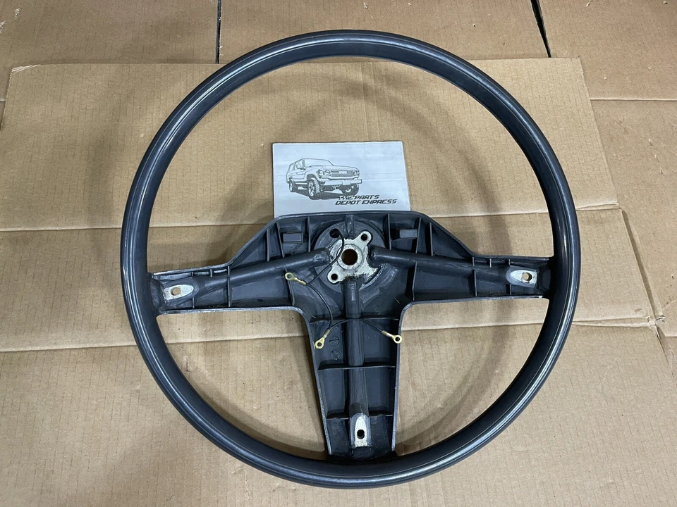 Volante gris genuino 1981-1987 Toyota Land Cruiser FJ60 HZJ60 LandCruiser Foto 1 de 4