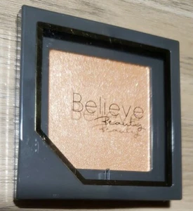 Believe Beauty Evidenziatore in polvere con finitura radiante - perle rosa - peso netto 0,14 oz - Foto 1 di 4