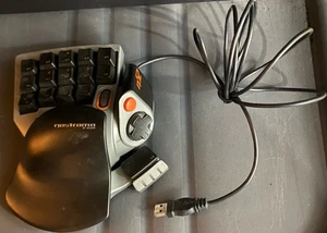 Belkin Nostromo SpeedPad N52 F8GFPC100 USB Gaming Keypad **TESTED & WORKING** - Picture 1 of 3