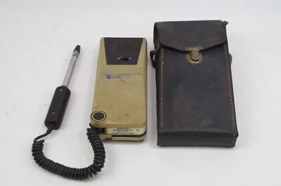 TIF 5500 Pump Style Automatic Halogen Leak Detector  & Case - Image 1 of 2