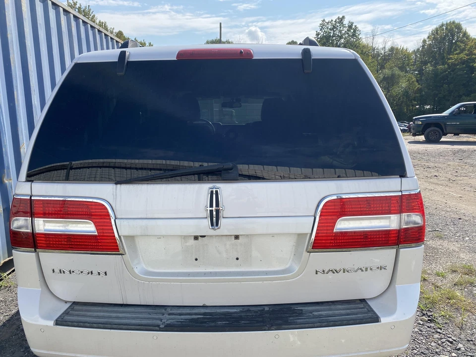 Janela traseira de vidro LINCOLN NAVIGATION 11 12 13 14 15 16 17 - Imagem 1 de 3