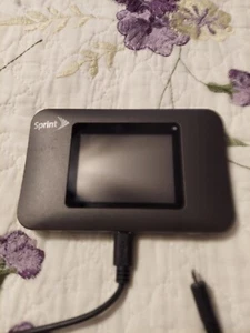 Sprint Netgear Zing Wi-Fi AirCard 771S 4G LTE Mobile Hotspot, Battery, USB Cable - Picture 1 of 8