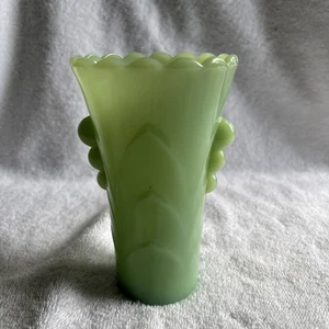 Vintage Older Fire King Jadeite Retro Art Deco 5 1/4 Flower Vase Scalloped - Picture 1 of 6