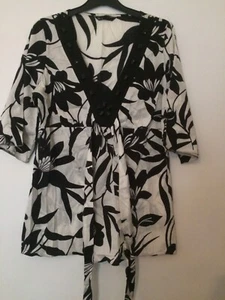 Lovely BHS Black/white Floral And Beaded Tunic Top Size 12 - Picture 1 of 4
