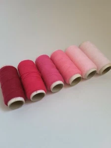 6 x VINTAGE PINK SHADES FINE MOHAIR THREAD SPOOLS FISHING 5 gr each - Picture 1 of 4