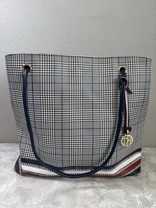 Tommy Hilfiger Tasche Handtasche groß Damen blau weiß rot gold Anhänger " - Bild 1 von 12