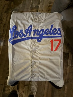 MLB Los Angeles Dodgers #17 Shohei Ohtani World Series Chapmpions Men's SZ: S - Image 1 of 4