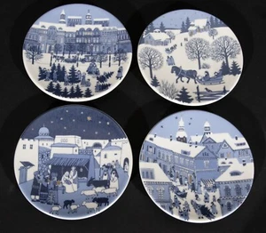 (4) Arabia Finland Mini Winter Landscape Plates Design: R Uosikkinen Gold Detail - Picture 1 of 10