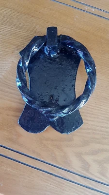 ANTIGUA ALDABA DE PUERTA DE HIERRO FORJADO Foto 1 de 4