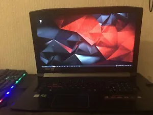 Acer Predator Helios 300 17.3" (1TB + 128GB, Intel Core i5 7th Gen., 2.5GHz,… - Picture 1 of 5
