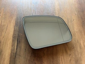 Mercedes C class W204 GENUINE Mirror glass RIGHT Dimming & Heating 07-08 Year - Picture 1 of 10