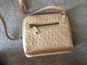 HOBO Umhängetasche Strauß - Farbe Camel - Bild 1 von 10