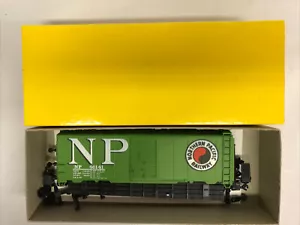 Accurail 3203 HO Kit 40’ AAR Steel Box Car Northern Pacific 46141 - Picture 1 of 2