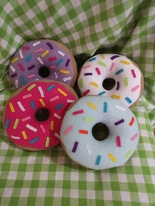 Cuscino Biscotto fantasia peluche a forma di Donut Ciambella (Mis. piccola 15cm) - Foto 1 di 12