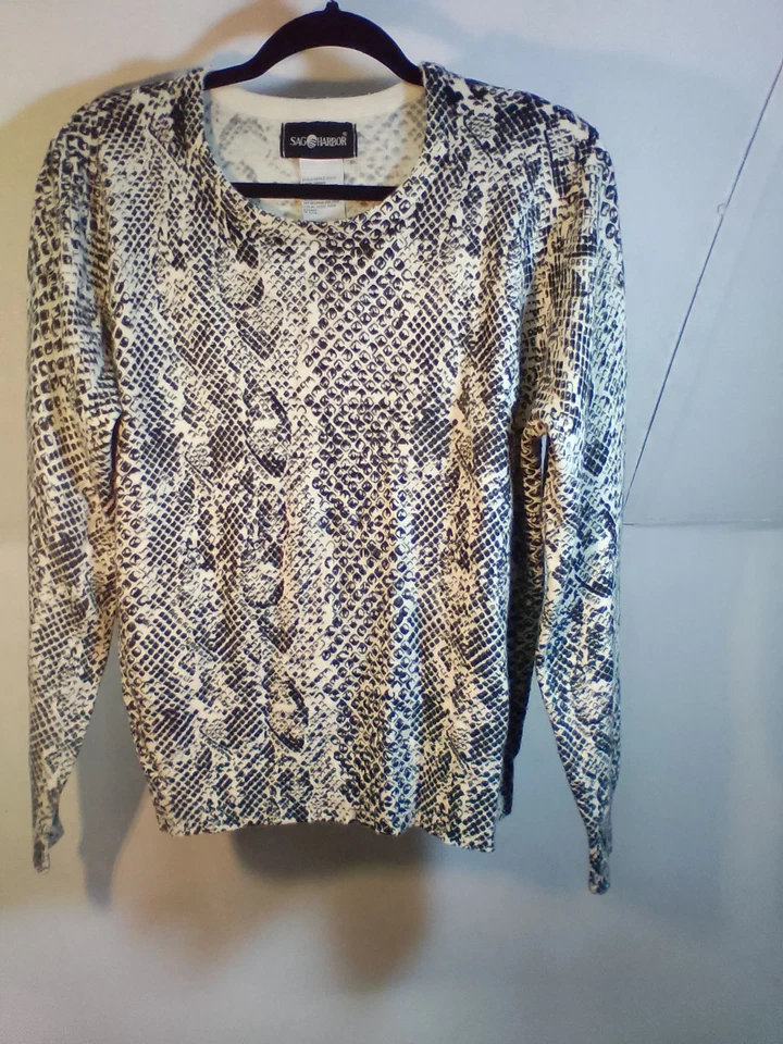Women's Black & White Animal Print Sag Harbor Long Sleeve Sweater Size Large - Image 1 of 1